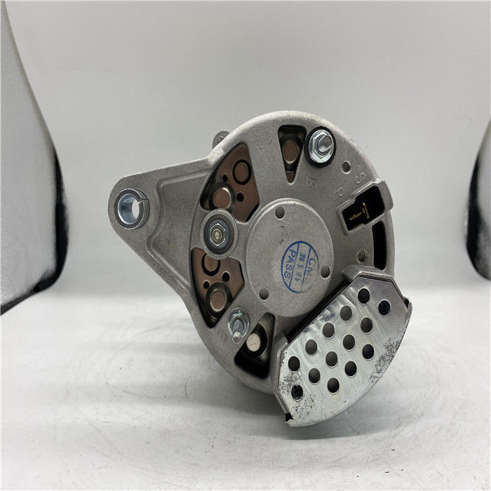 600-861-3610 खुदाई अल्टरनेटर 24V 30A 4D95L PC60-8 70-8 PC110-7-8 PC130-7-8 के लिए फ़िट