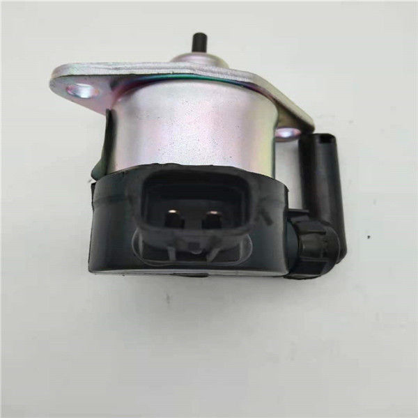 1C010-60015 कुबोटा हार्वेस्टर / खुदाई भागों के लिए लघु सुई स्टॉप सोलनॉइड वाल्व फ़िट