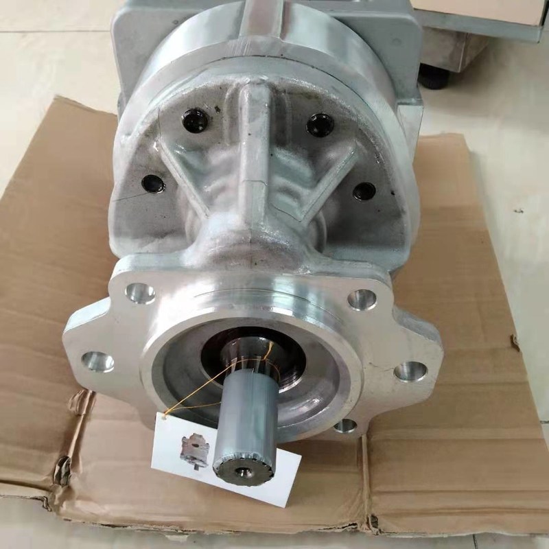 WA470-3 WA450-3 व्हील लोडर के लिए 705-52-40130 हाइड्रोलिक गियर पंप